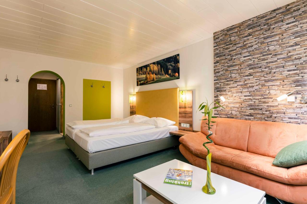 Landhotel Gruenwies -Bonsai-Wellness Garni (Adults Only) Lohberg Extérieur photo